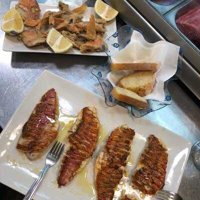 Marisqueria-freiduria Salvador Y Lucas