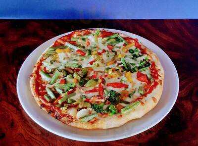 Los Frutales Sports Bar