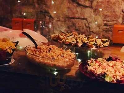 Los Hermanitos Lounge Bar