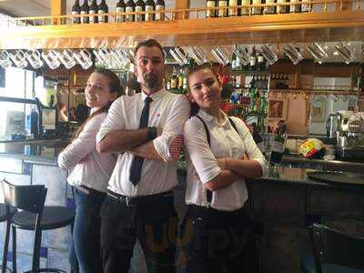 Sidney Cerveceria Tapas Y Canas