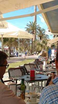 Mums Cafeteria/cerveceria Heladeria