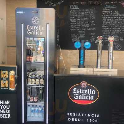 Mums Cafeteria/cerveceria Heladeria