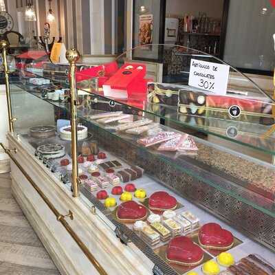 Cafetería Pastelería Zoya