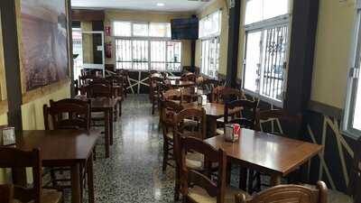 Leche Y Miel Restaurante