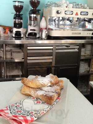 Panaderia Cafeteria Cristina Quintana