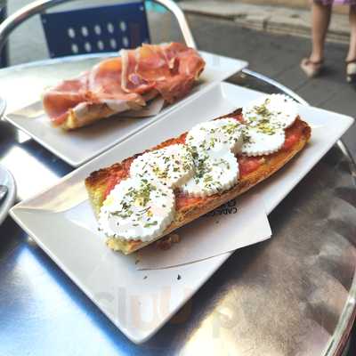 Panaderia Cafeteria Cristina Quintana