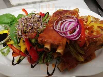 The Pint And Potato At Lills Lounge