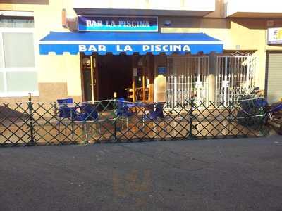 La Piscina Bar & Restaurant