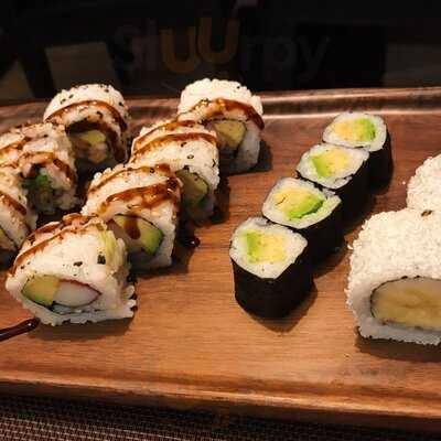 Yifan Sushi