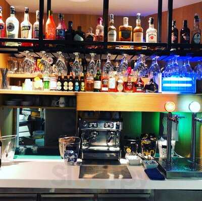 Via Napoli Ristorante Pizzeria