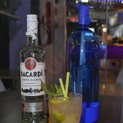 El Azteca Restaurante & Bar Mexicano