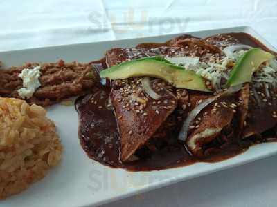 El Azteca Restaurante & Bar Mexicano