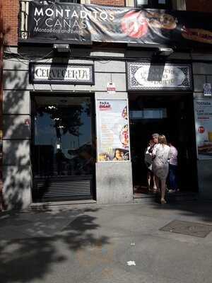 Montaditos Y Cañas Cervecería