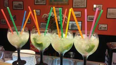 Montaditos Y Cañas Cervecería