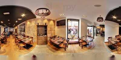 Agora Bar & Restaurant