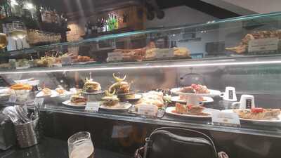 Agora Bar & Restaurant