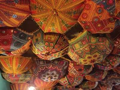 Montys Tandoori House