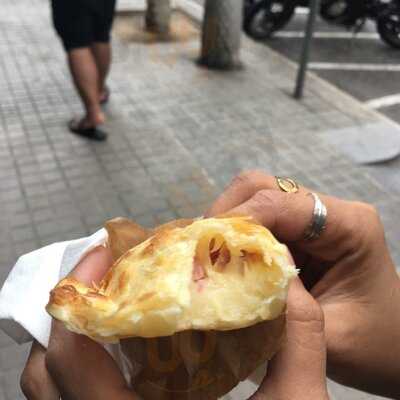 Los Santos Empanadas Argentinas