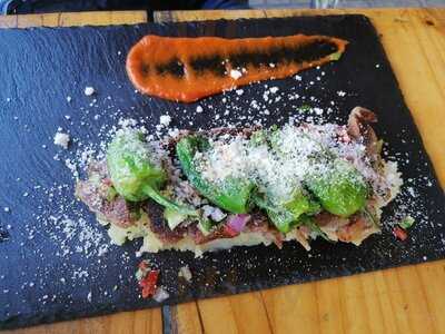 Tapes Jardí Gastrobar