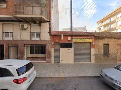 Asador De Pollos Edelweiss