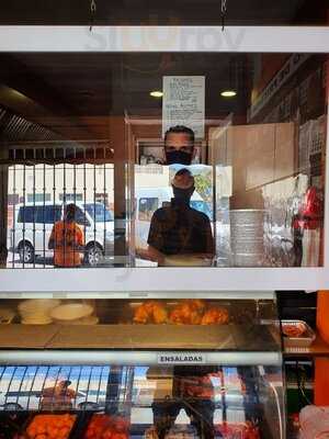 Pollo Negro - Asador De Pollos Y Comida Argentina