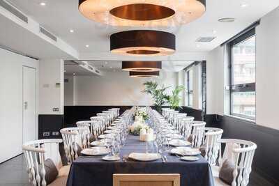 Restaurante De Blanc