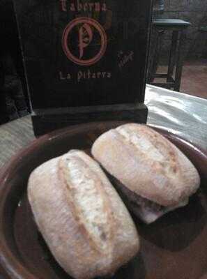 Taberna La Pitarra