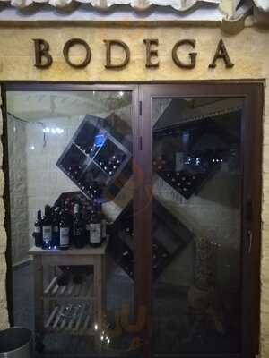 La Taberna Del Castillo