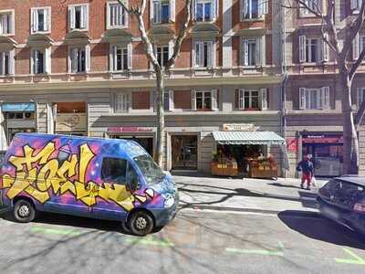 La Bodega Mediterranea