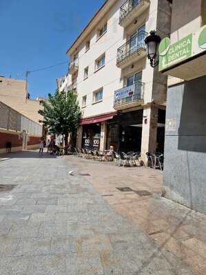 Cerveceria 100 Montaditos