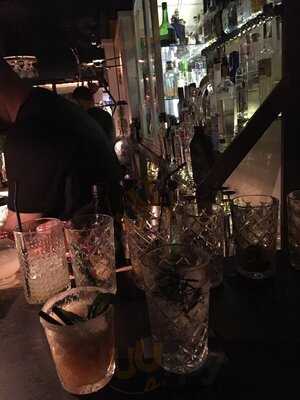 El Ciclista Cocktail Bar