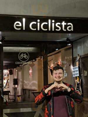 El Ciclista Cocktail Bar