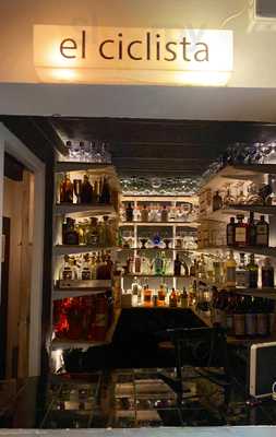 El Ciclista Cocktail Bar