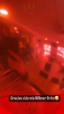 Janis Cafe Gourmet Bar