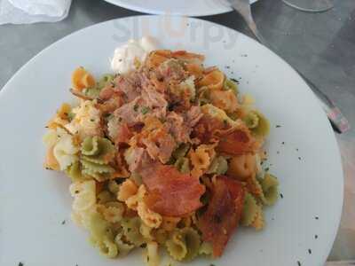 La Bodeguita Y Punto