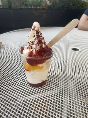 Yogurteria Danone Les Glories