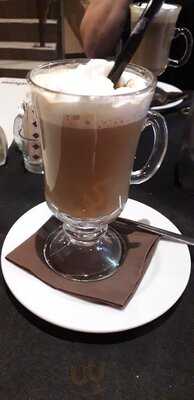 Kelly's Restaurant And Grill