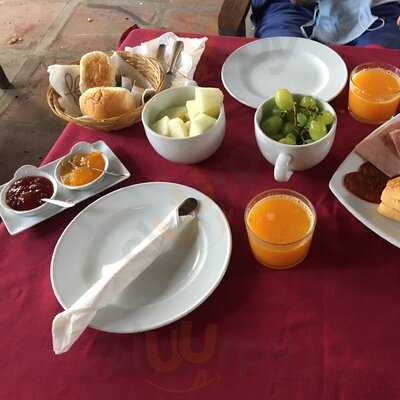 Las Acacias Hostal Restaurante