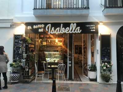 El Patio De Isabella