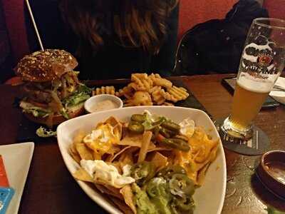 J.mullin's Irish Pub