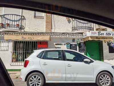 Bar Tito's