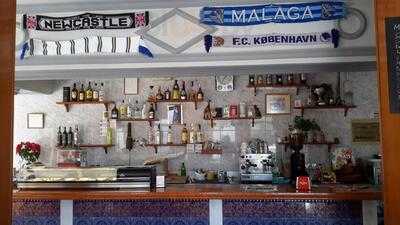 Marco Y Fatima. Nuestro Bar