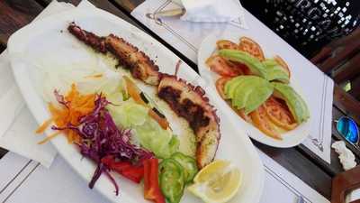 Hawaii Kai Chiringuito