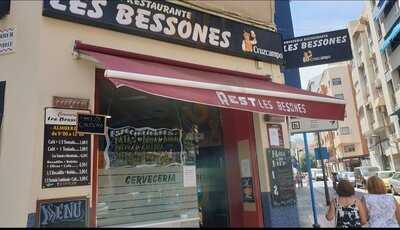 Les Bessones