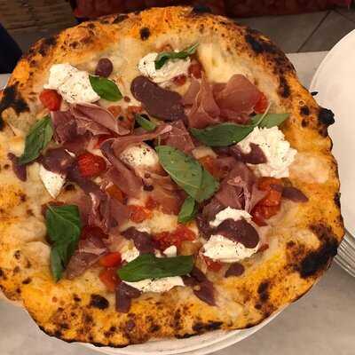 Pizzeria Napoli Centrale