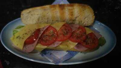 La Parada Bar De Tapas Y Bocadillos