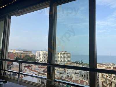 Latierra Restaurante