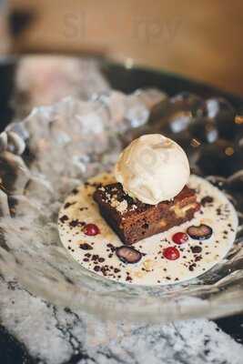 Olentia Restaurant & Cocktail Bar