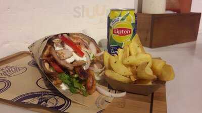 The Quick Greek Poblenou