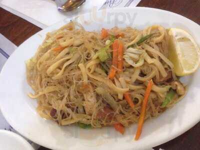 Los Hermanos Cerveseria Restaurant